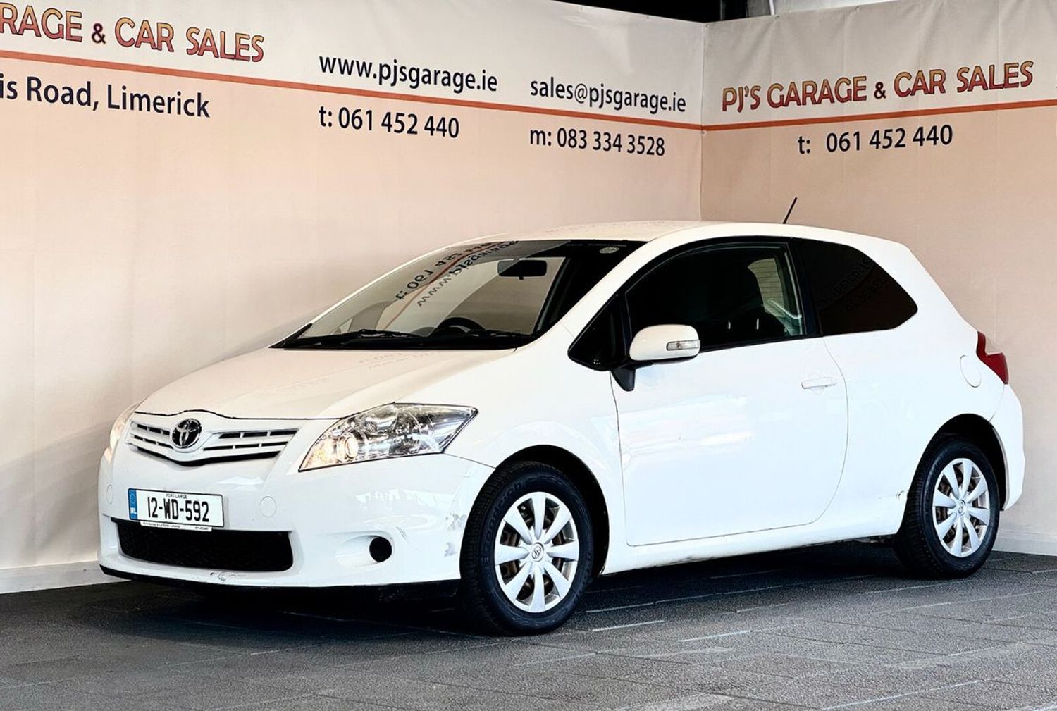 2012 Toyota Auris