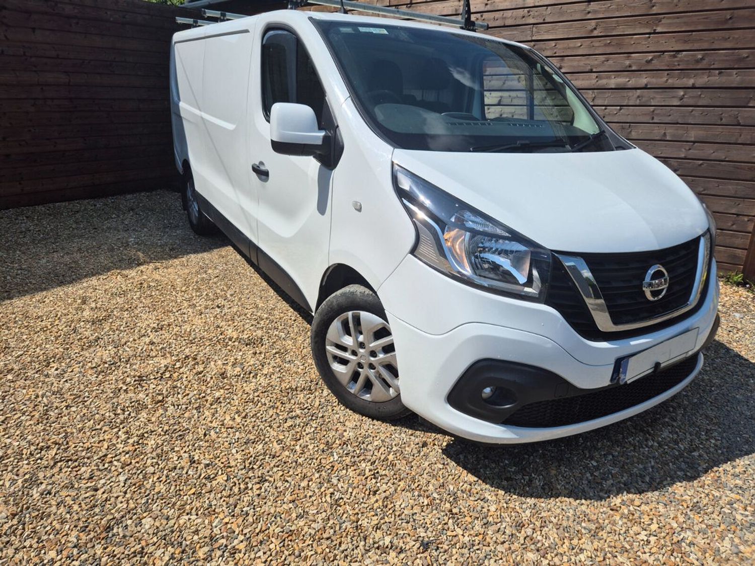 2021 Nissan NV300