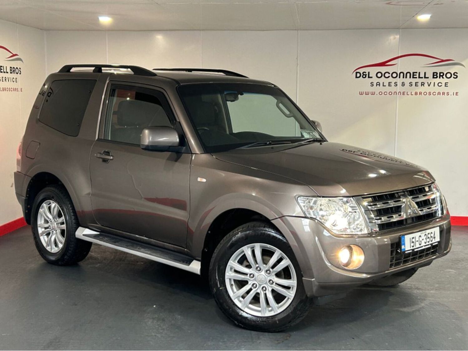 2015 Mitsubishi Pajero