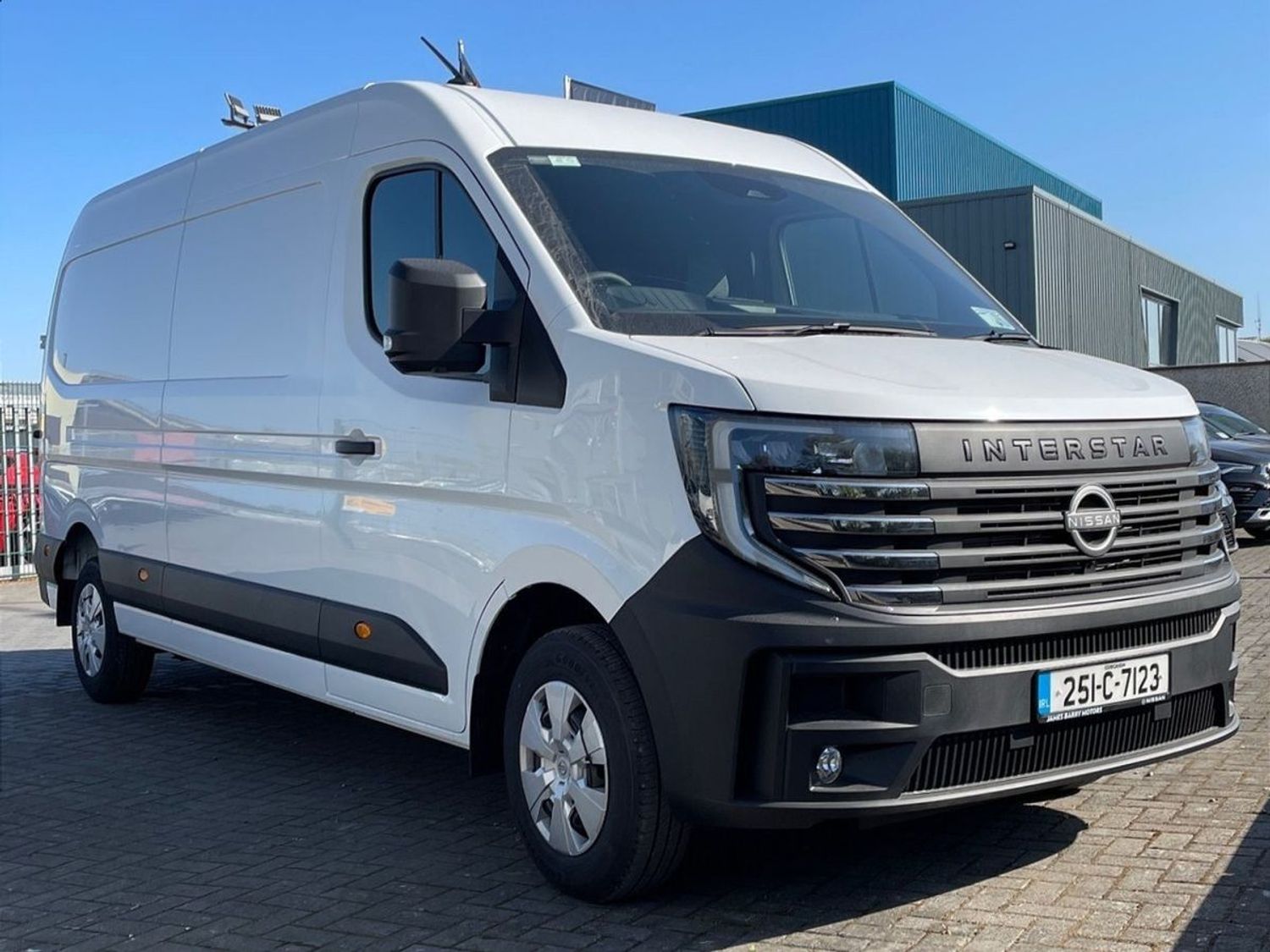2025 Nissan Interstar